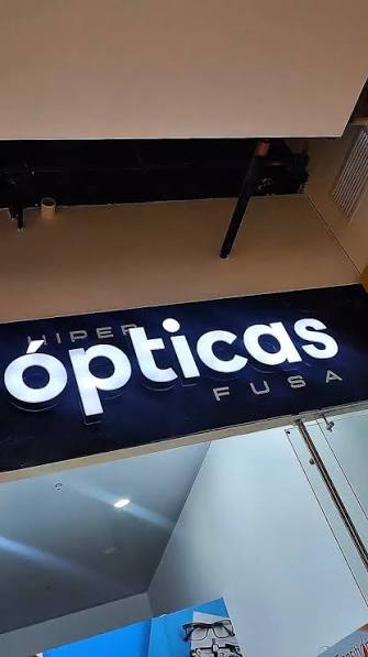 Hiperopticas Fusa
